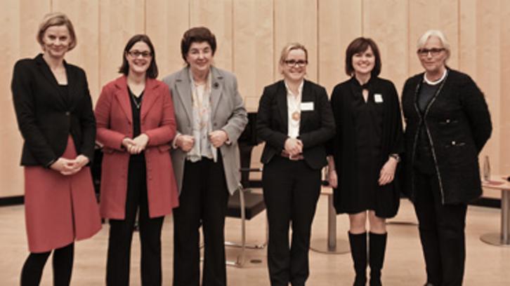 Erfolgreiches Netzwerken für Frauen Erfolgreiches Netzwerken für Frauen