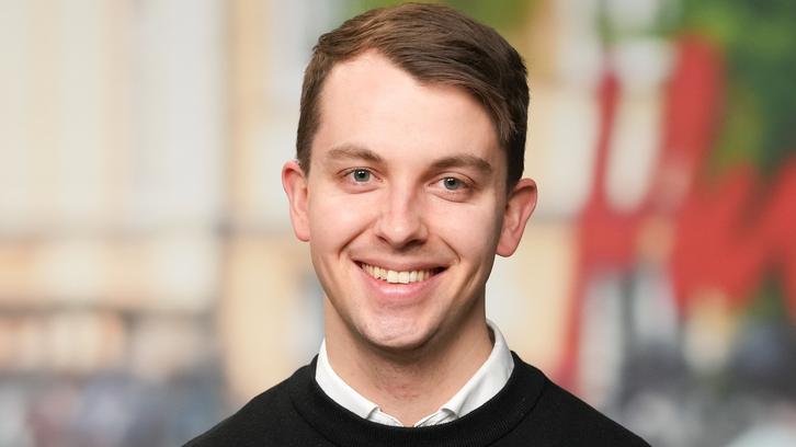 Jonathan Schramm schließt Promotionsverfahren ab