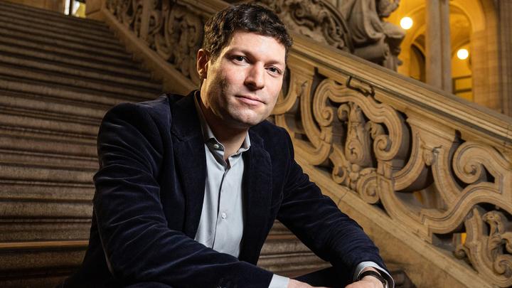 „Verfassungsschutz: Wie der Geheimdienst Politik macht“
