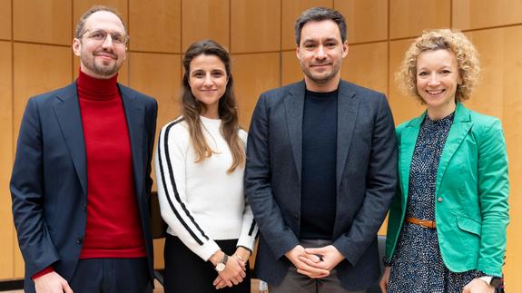 Die Expert:innen Linus Westheuer, Paulina Fröhlich, Tarik Abou-Chadi und Vivien Leue (Moderation)
