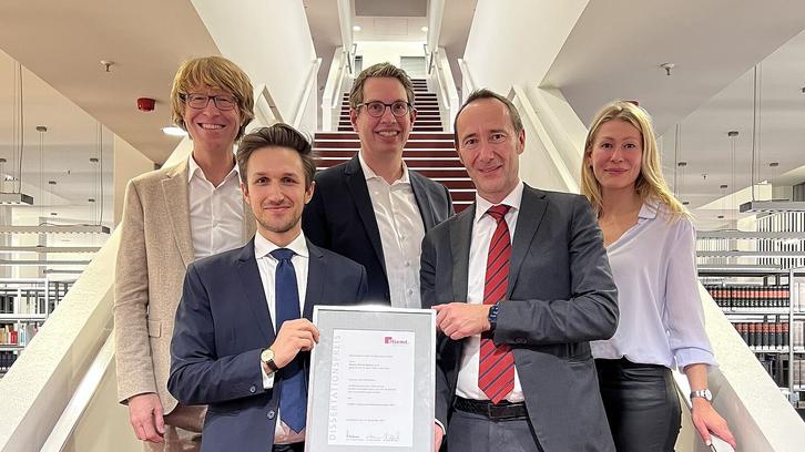 KLIEMT-Dissertationspreis für Dr. Markus Wünschelbaum KLIEMT-Dissertationspreis für Dr. Markus Wünschelbaum