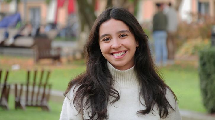 Meet: Krícia – MLB student from Brazil