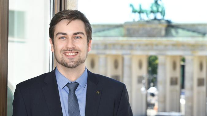 Grenzenloses Whistleblowing? Das geplante Hinweisgeberschutzgesetz und seine Folgen für die Praxis Grenzenloses Whistleblowing? Das geplante Hinweisgeberschutzgesetz und seine Folgen für die Praxis
