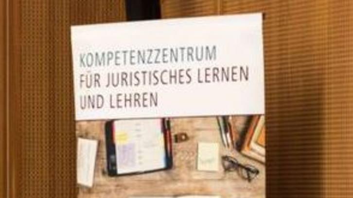 E-Learning im Jurastudium – Spielerei oder Chance zur Re-Intellektualisierung?