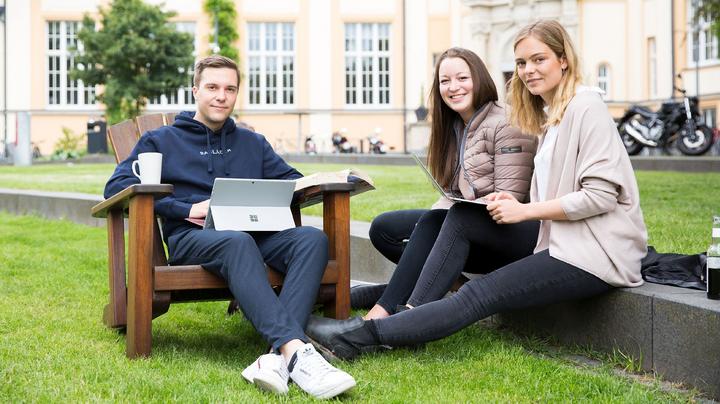 Last-Minute Q&A mit Studierenden (digital)  