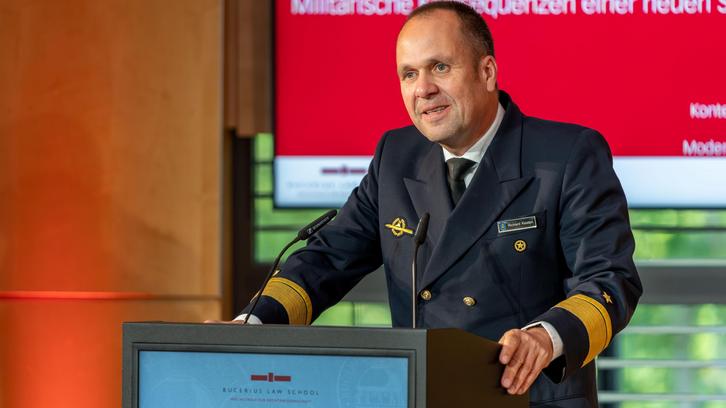 Neue Bedrohungen auf See erfordern ein Umdenken Neue Bedrohungen auf See erfordern ein Umdenken