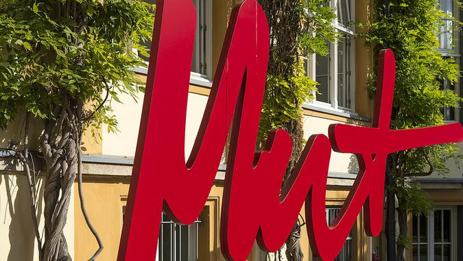 Der 8. Oktober - Eva Illouz und Natan Sznaider im Gespräch Der 8. Oktober - Eva Illouz und Natan Sznaider im Gespräch