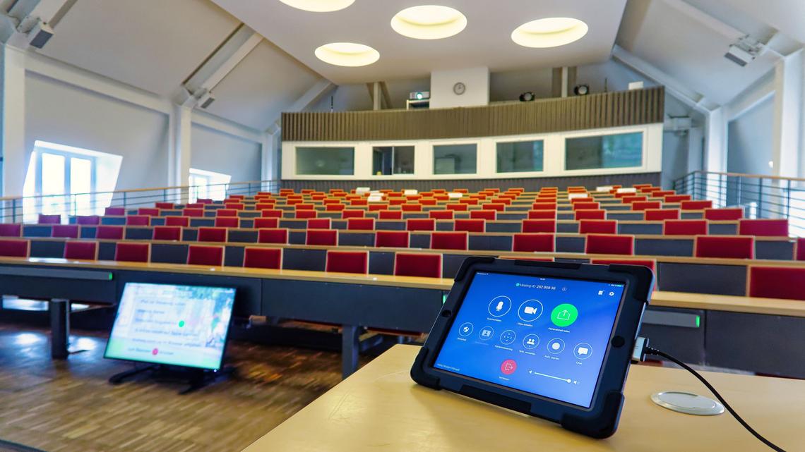 Zoom Rooms im Heinz Nixdorf Hörsaal