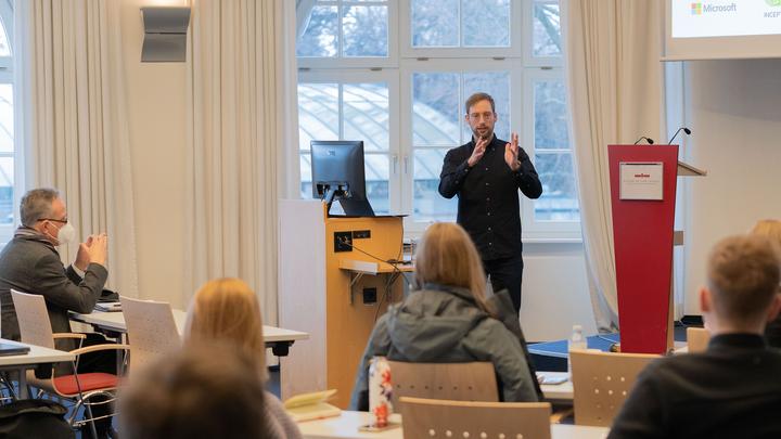 Künstliche Intelligenz und Datenschutz - Seminar der Law and AI Research Group