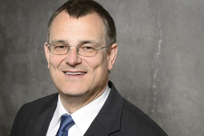 Prof. Dr. Florian Faust