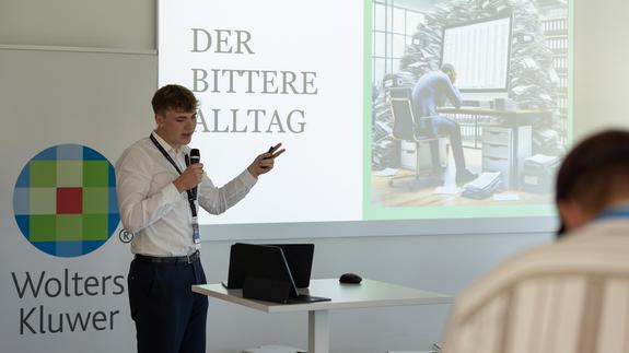 Vorstellung der Produktidee beim Pitch